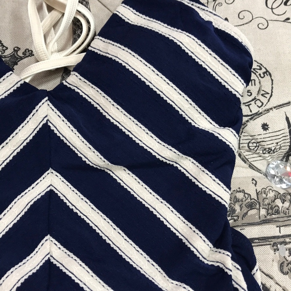 NWOT Robin Piccone Abi One-Piece Swimsuit - Picture 4 of 6